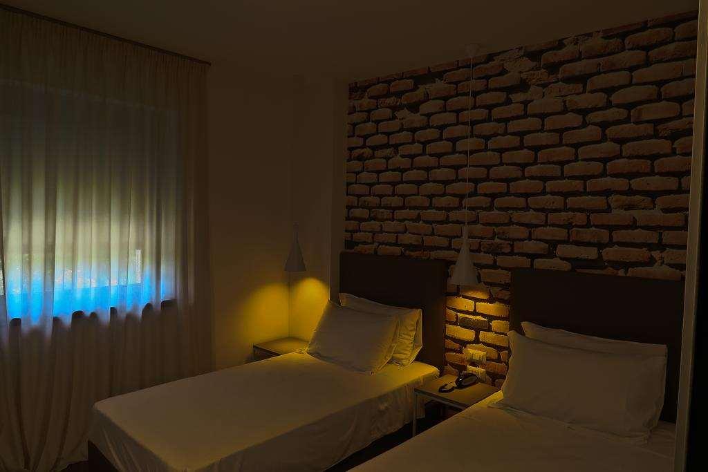 Hotel Corsi - Fiumicino Camera foto